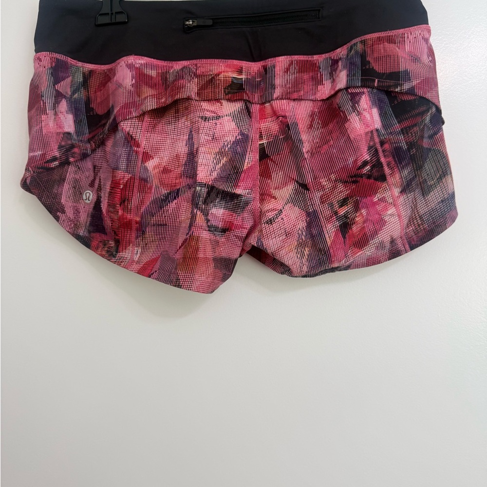 Lululemon Speed Up Black/Pink Shorts Size 6 - Picture 2 of 4